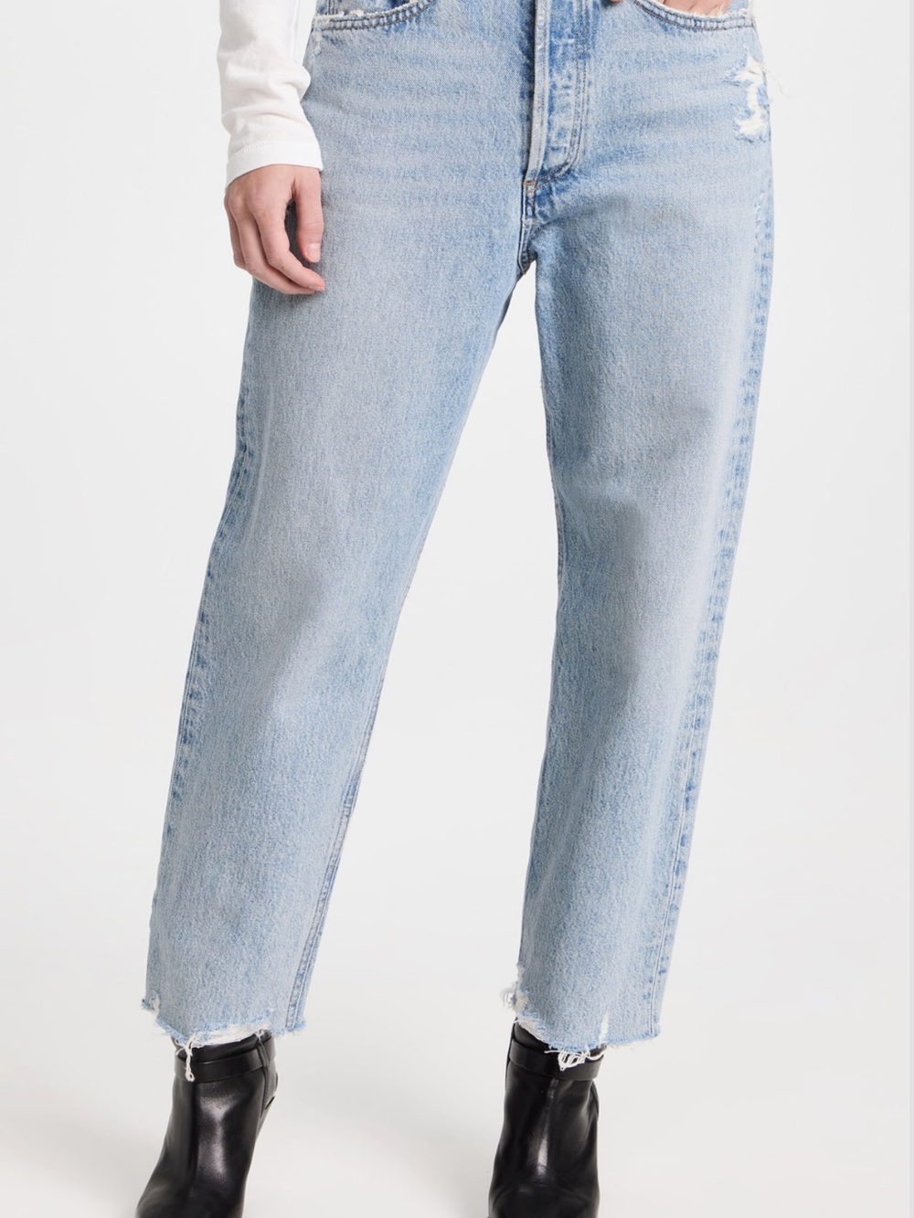 A golde Light Blue DistressedJeans
